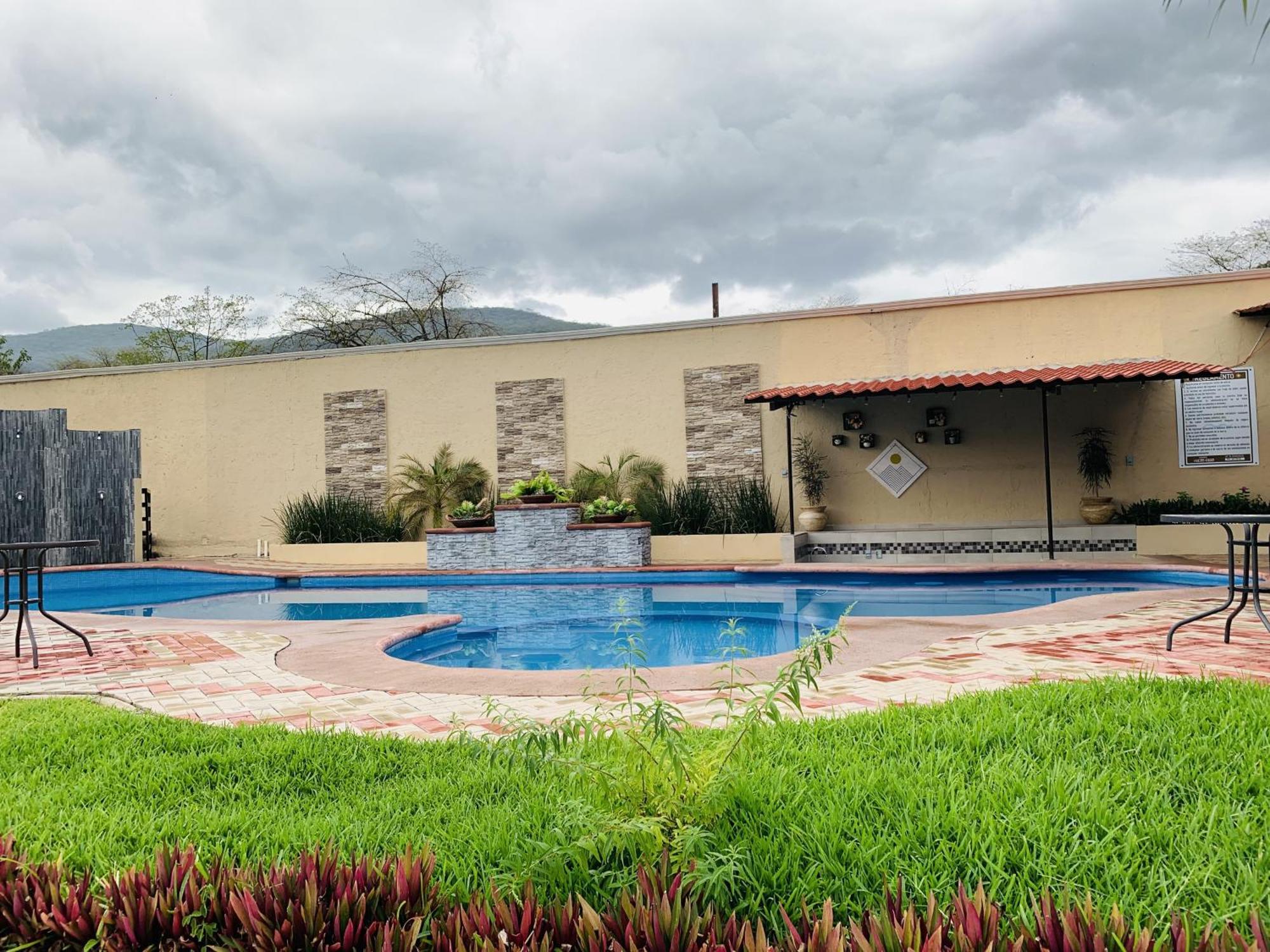 Hotel Y Restaurante Villas Del Sol Хальпан Экстерьер фото
